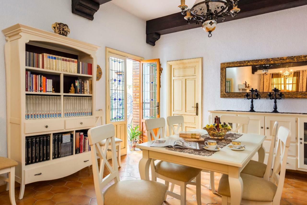 Hsh Suites Barrio Santa Cruz Sevilla Bagian luar foto